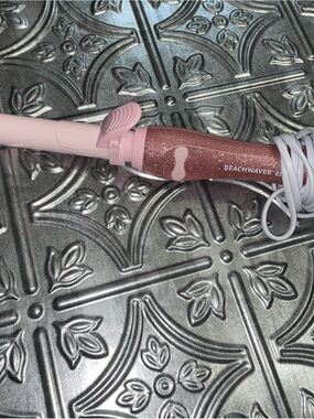 The Beachwaver Co. Pink Glitter Curling Iron